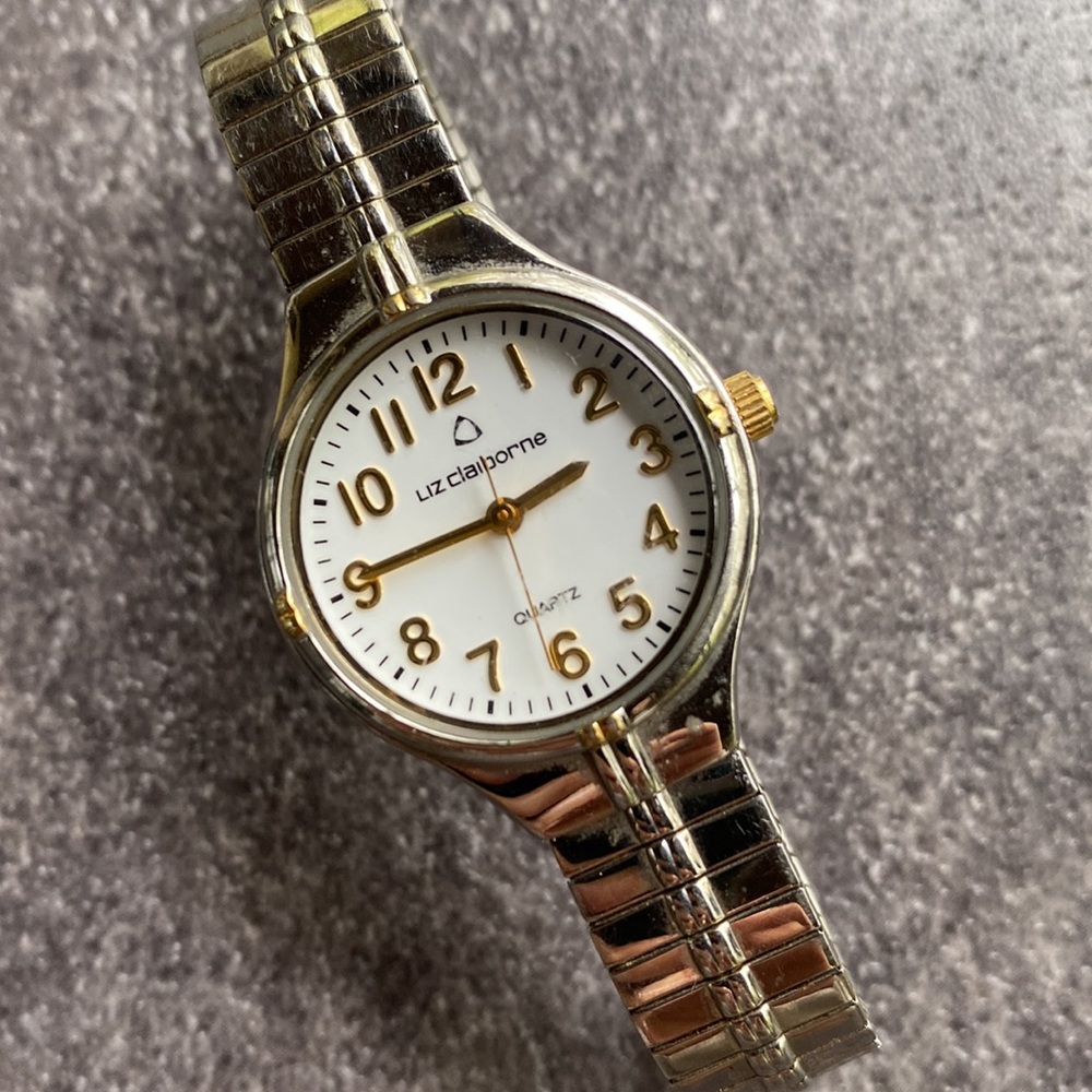 COPY - Liz Claiborne silver wristwatch. Used and in great condition. Quartz.
